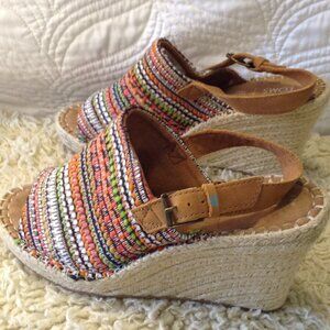 Toms  Espadrilles 8.5 "Monica Wedge" Bohemian Beach Chic Quality Vacation Mode